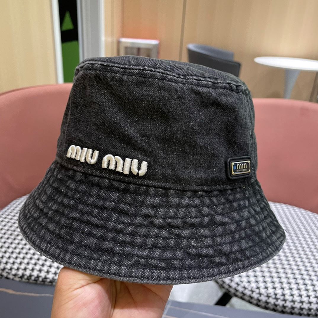 Miu Miu Caps